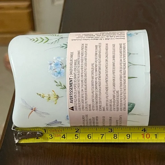 Spring flowers LED candle Mother’s Day Birthday Graduation NWT - Picture 5 of 6